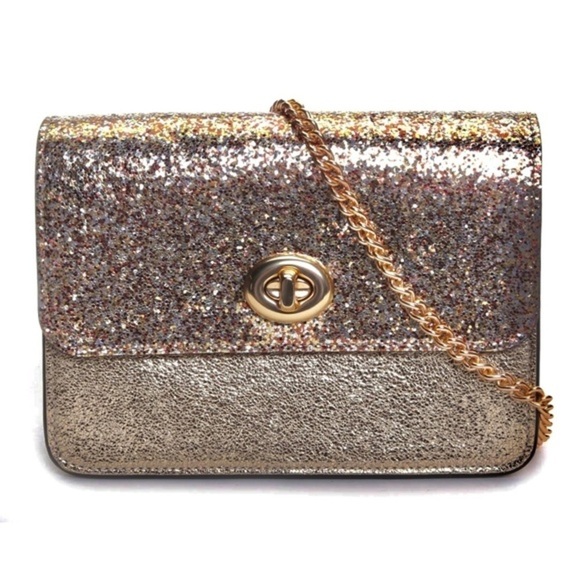Coach Handbags - Coach Crossbody 👛